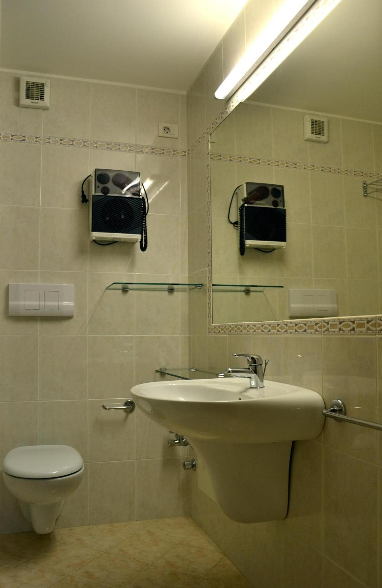 Residence San Luigi Limone sul Garda Luaran gambar