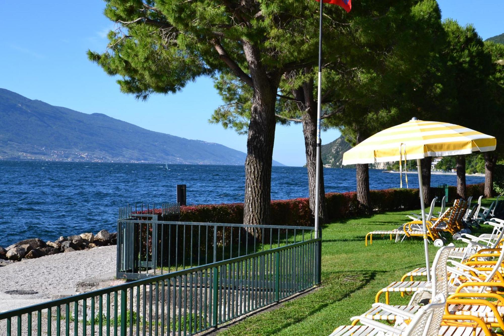 Residence San Luigi Limone sul Garda Luaran gambar