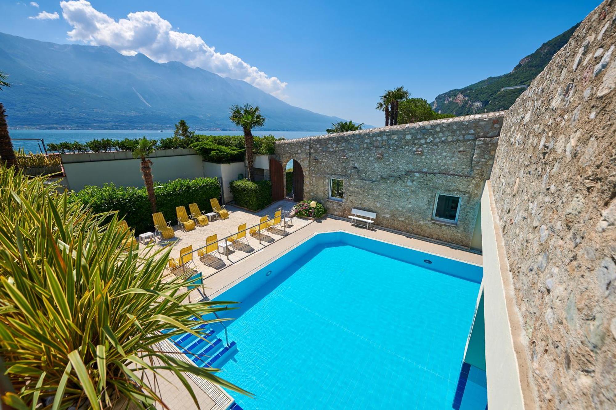 Residence San Luigi Limone sul Garda Luaran gambar