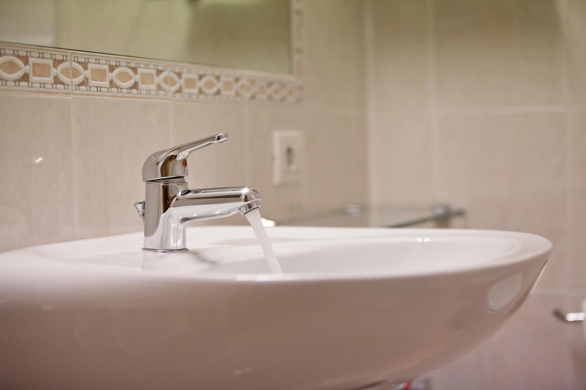 Residence San Luigi Limone sul Garda Luaran gambar