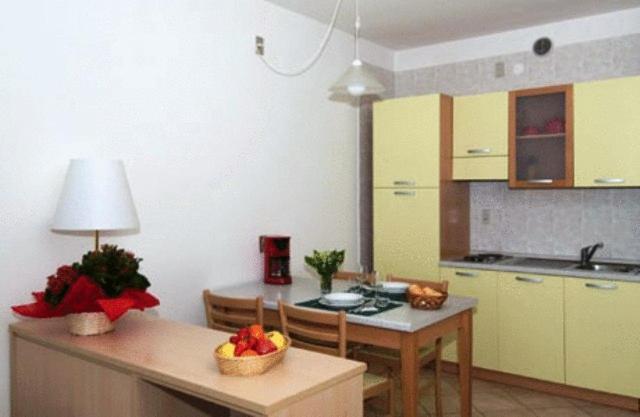 Residence San Luigi Limone sul Garda Luaran gambar